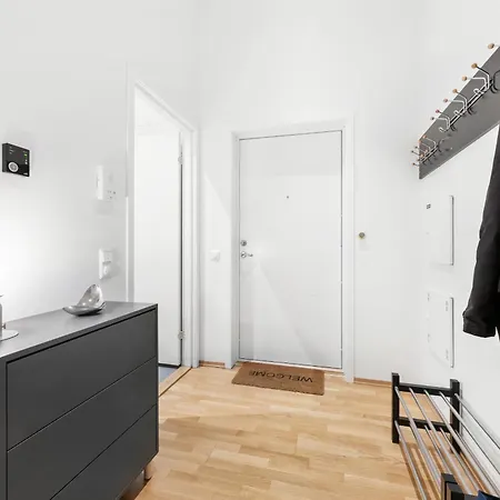 Modern With Rooftop Terrace And Stunning Views