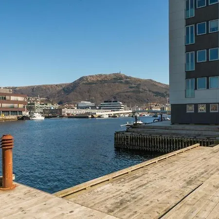 Modern With Rooftop Terrace And Stunning Views Bergen