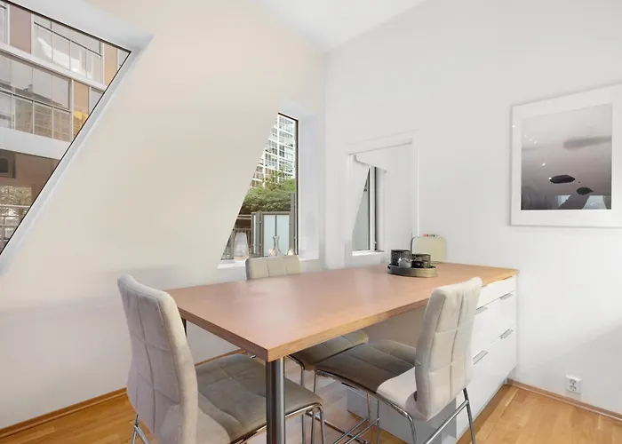 아파트 Modern With Rooftop Terrace And Stunning Views 베르겐